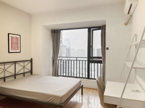 合租·花样年美岸 4居室 南卧