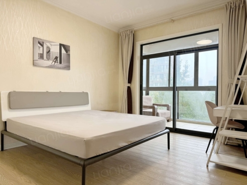 合租·翡翠半岛 4居室 西卧