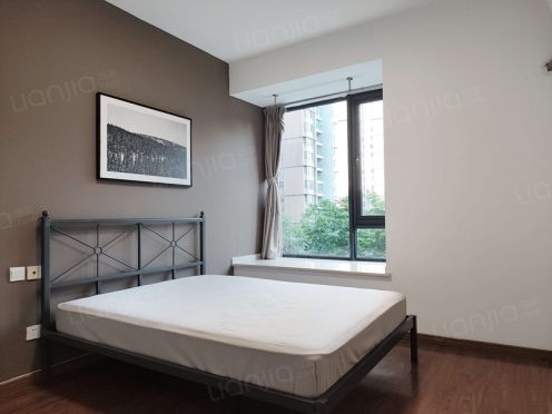 合租·翡翠城五期 4居室 南卧