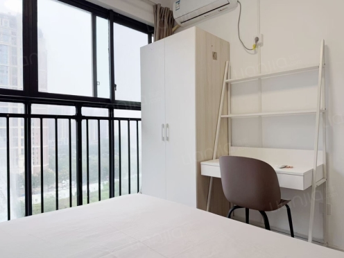 合租·时代天城 4居室 东卧