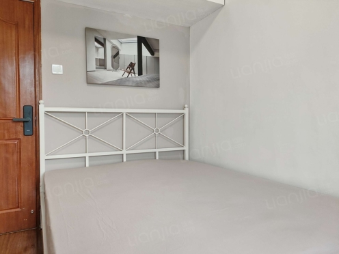 合租·会所花园 3居室 西北卧