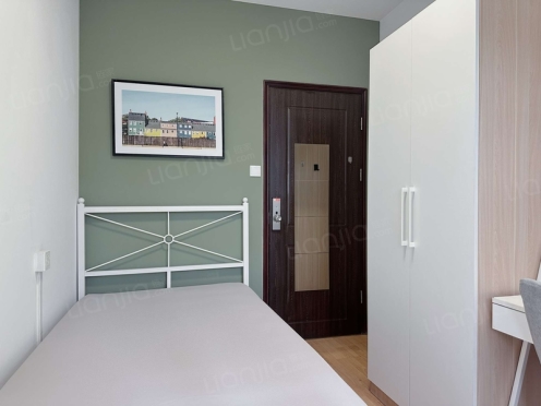 合租·蓝色空间蓝月 4居室 东北卧