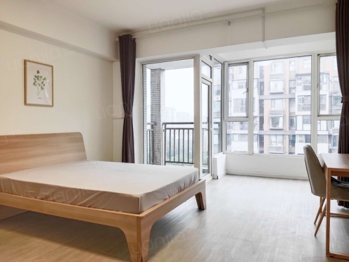 合租·天际首府 4居室 东卧