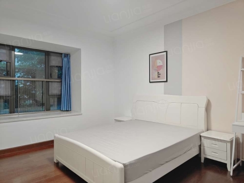 合租·恒大天府半岛二期 4居室 东卧