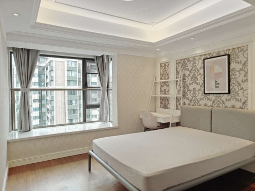 合租·远大中央公园三期 4居室 西南卧