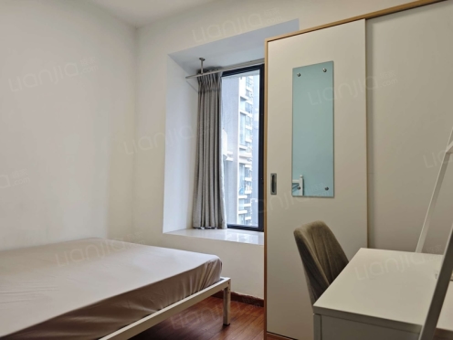 合租·浅水半岛三期 3居室 西北卧