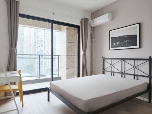 合租·央湖名邸一期 4居室 南卧