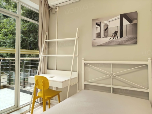 合租·蓝光富丽花城 4居室 北卧