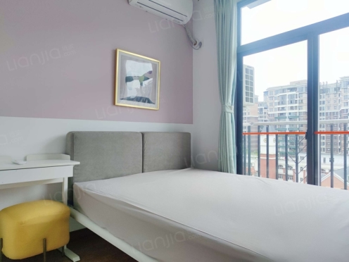 合租·绿地紫瑞里 4居室 北卧