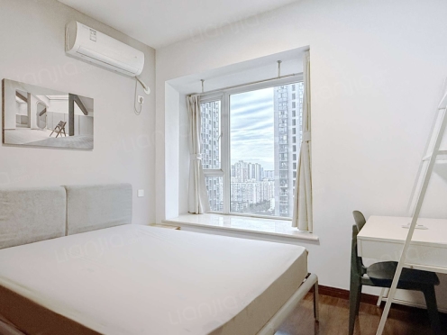 合租·莲花逸都 4居室 东卧