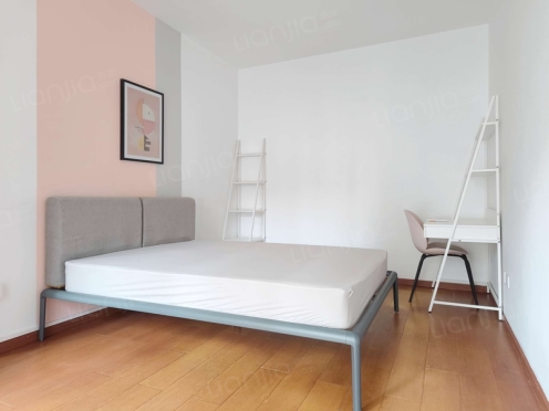 合租·香榭国际 4居室 南卧