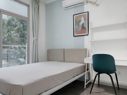 合租·凯莱国际寓所 2居室 东卧