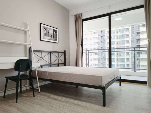 合租·北大资源颐和翡翠府 4居室 南卧