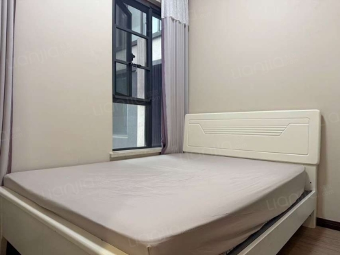 合租·广汇御园二期B区 4居室 东卧