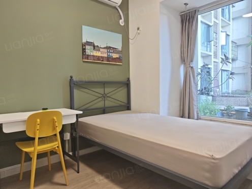 合租·军安卫士花园 4居室 东卧