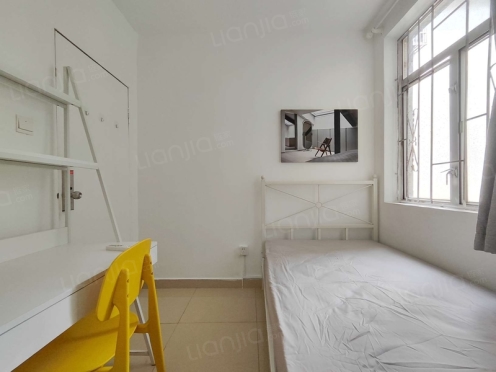 合租·松坪村梅苑 4居室 南卧