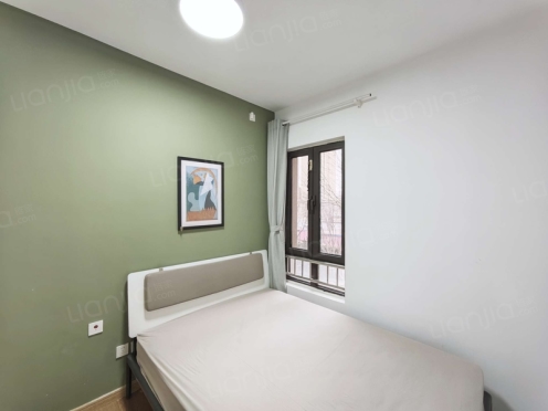 合租·融创臻园二期 3居室 西卧