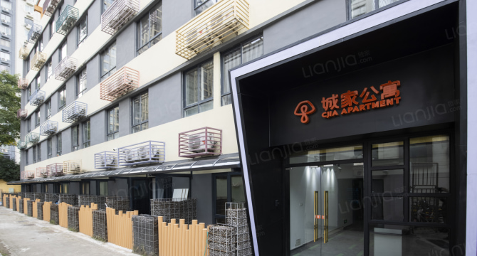 城家公寓杭州西湖武林广场恒隆店