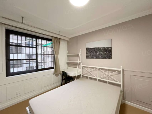 合租·半道红小区 4居室 南卧