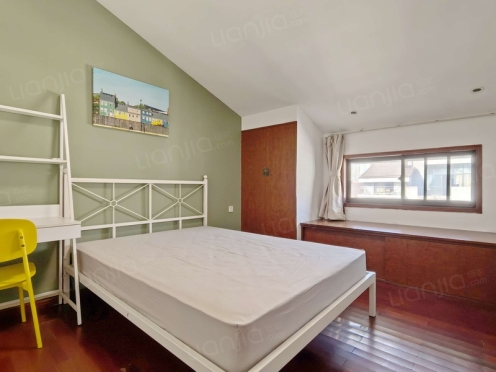 合租·华元云水苑 5居室 北卧