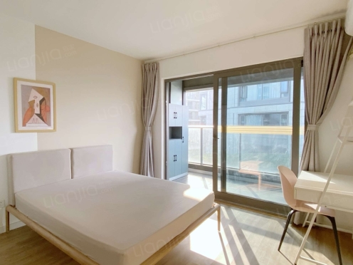 合租·金成紫辰花园 5居室 西卧