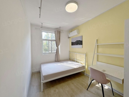 合租·富贵山小区 3居室 南卧