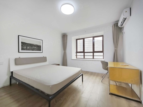 合租·和熙臻苑 5居室 南卧