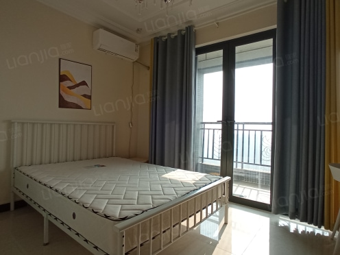 合租·恒大御景 4居室 东南卧