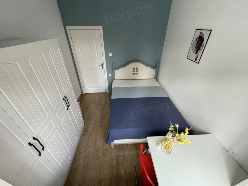 合租·中建天府公馆 4居室 南卧