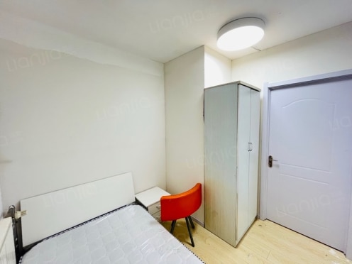 合租·埠东佳苑 4居室 南卧