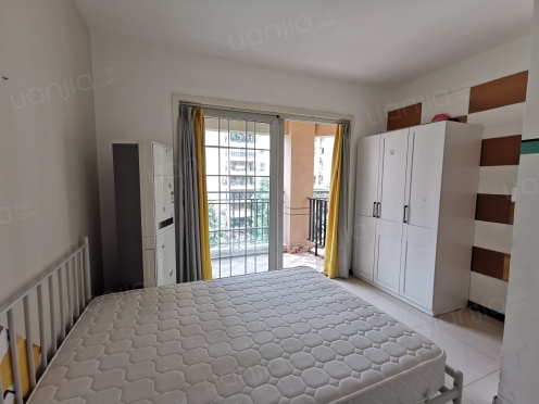 合租·中华名园二期 3居室 东卧