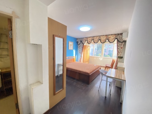 合租·福林花园 4居室 南卧