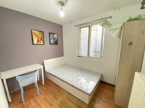 合租·延安三路（市北） 3居室 南卧