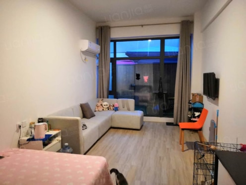 独栋·新源乐创 新源发商贸城乐汇城店 舒适庭院房 湾里庙步行街 勒泰 乐汇城 万象城 地铁一号线 1室1厅