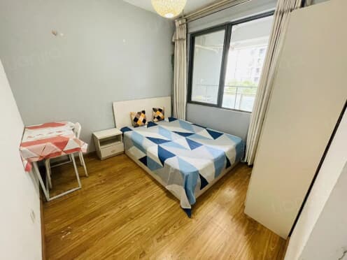 合租·世纪俊园 4居室 南卧