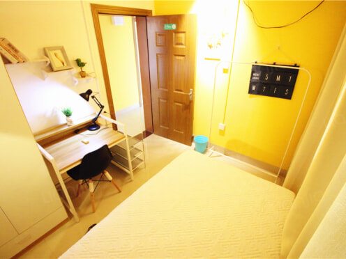 合租·莱茵湖畔 5居室 北卧