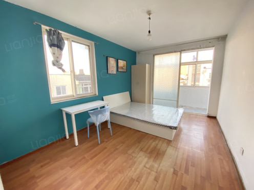 合租·延安三路（市北） 3居室 南卧