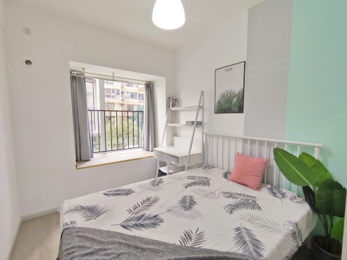 合租·保利西子城 5居室 东南卧