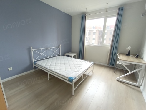 合租·阅海名筑 4居室 南卧