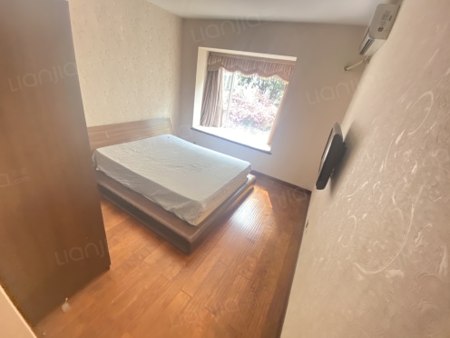 合租·金楠国际 4居室 南卧