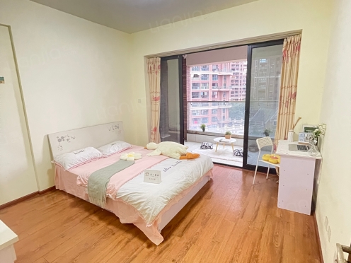 合租·中德英伦联邦C区 4居室 东南卧