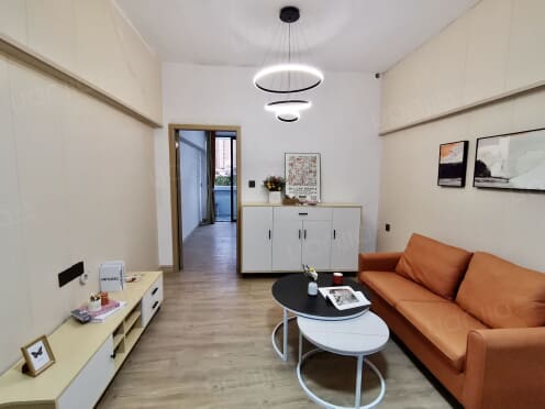 独栋·优e家公寓 南城店 押一 南城宏远 精装一房一厅 拎包入住 停车方便 1室1厅