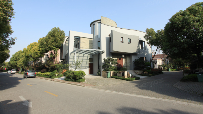 整租· 高泾路独栋别墅,业主诚意出租,看房方便-大华西郊别墅租房信息