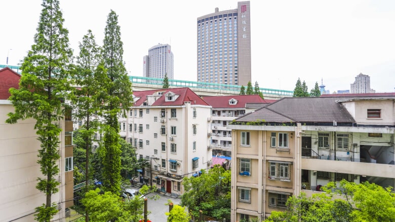 紫虹大厦 4室2厅 22000元