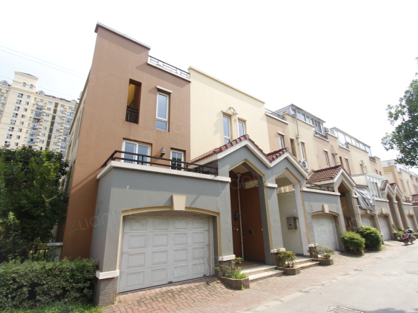 碧林湾(别墅) 3室2厅 20000元