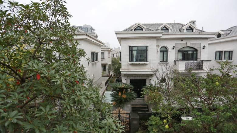 整租· 荣耀之上,非凡人生,人车分流,下沉式花园别墅