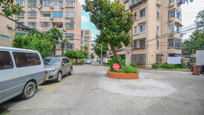 长桥三村 1室1厅 245万