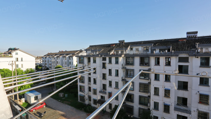 淀湖山庄 2室1厅 185万