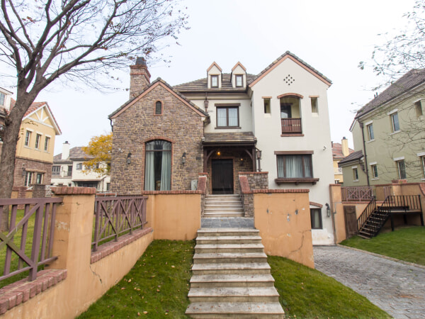 古北香堤岭 5室2厅 45000元