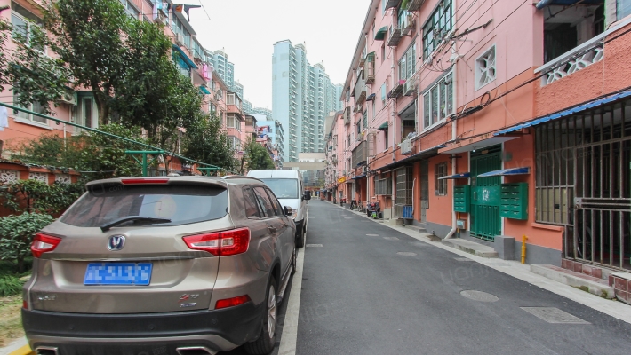 延平小区 1室0厅 225万